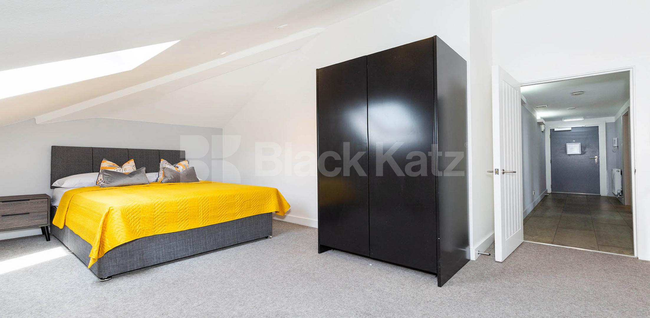 			VIRTUAL TOUR AVAILABLE!, 1 Bedroom, 1 bath, 1 reception Apartment			 TABERNACLE STREET EC2A, OLD STREET - SHOREDITCH - LIVERPOOL STREET